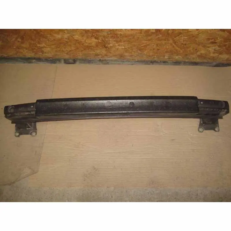 Sezónní Sleva výztuha zadního nárazníku ŠKODA Superb II lift 3T0 sedan3T5807585