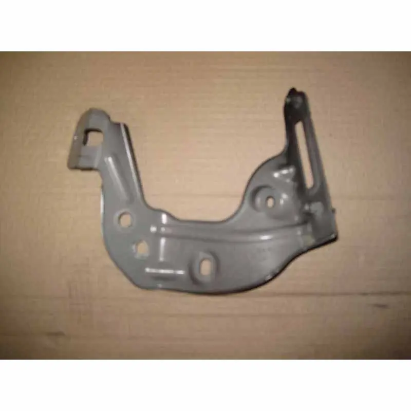 Značkový držák blatníku pravý VW Golf Sportsvan 510510821136C