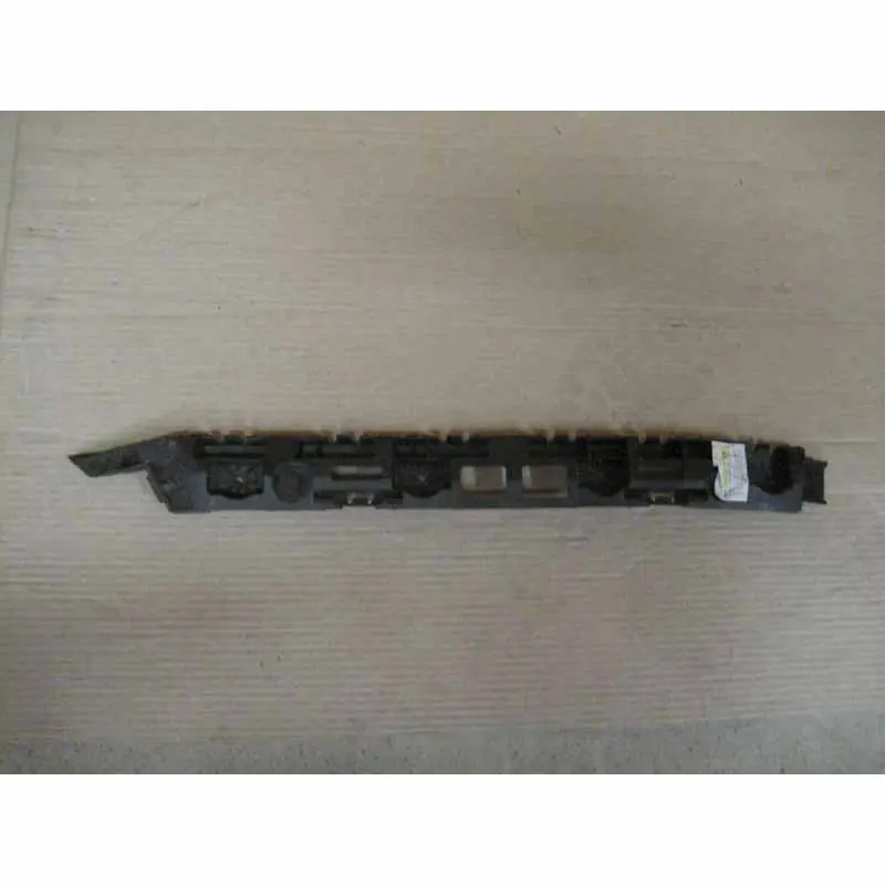 Vysoce Kvalitní držák zadního nárazníku levý ŠKODA Superb III 3V0 sedan3V5807393