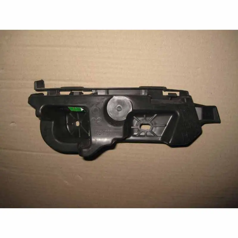 držák zadního nárazníku pravý ŠKODA Superb III 3V0 combi3V9807394A Bezpečná Platba