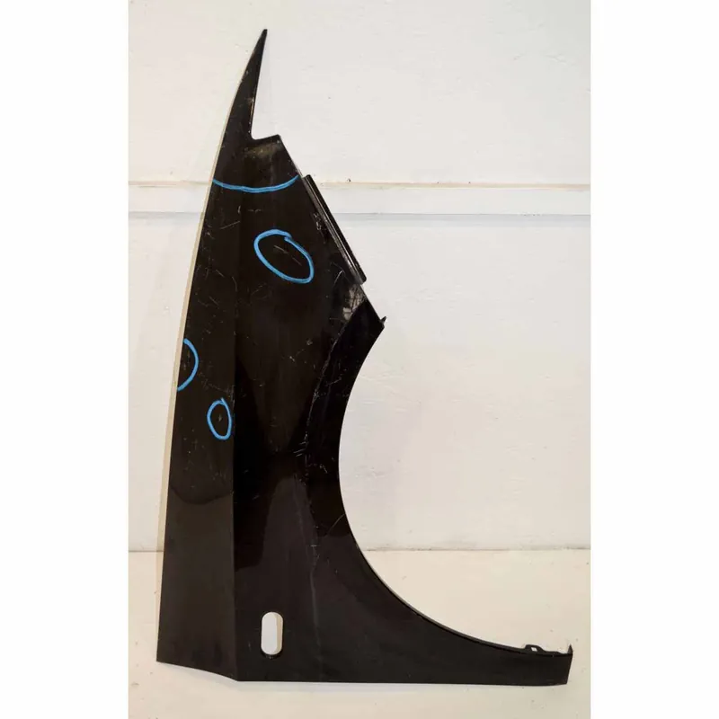 Akce blatník přední pravý SEAT Ibiza 6J0 2013-15 - poškozený