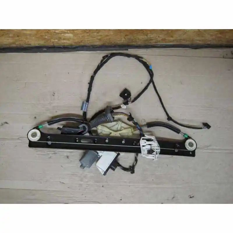 Nakupujte Hned mechanismus stahování oken pravý zadní + motorek BMW X3 eE83