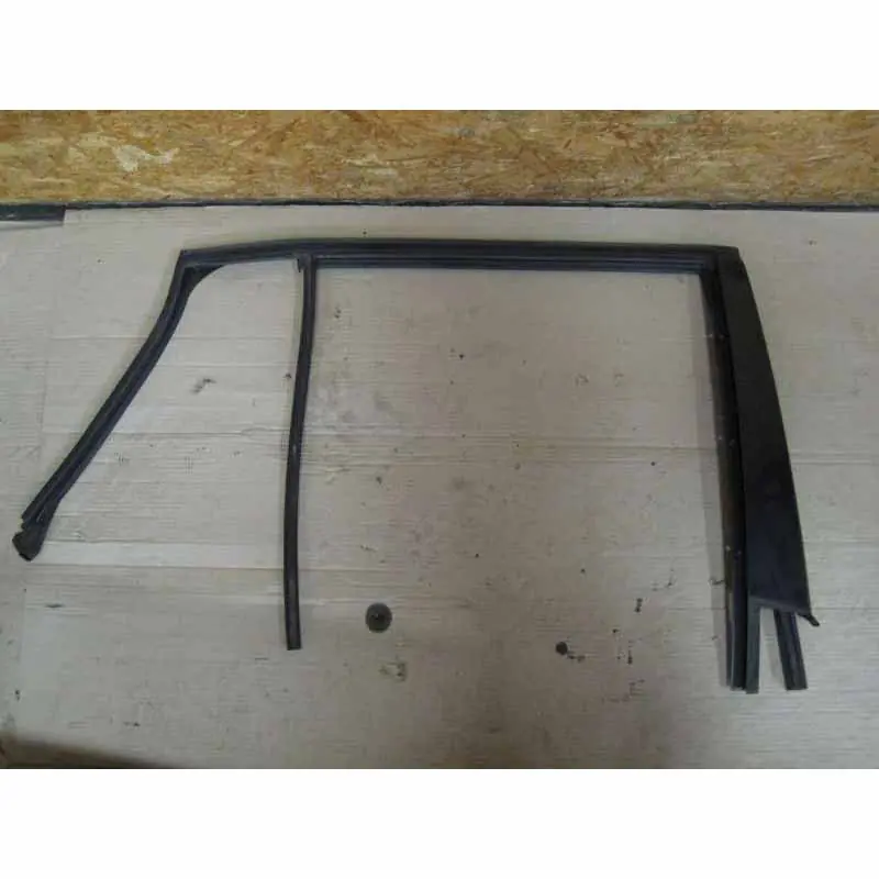 těsnění dveří pravé zadní BMW X3 Sleva