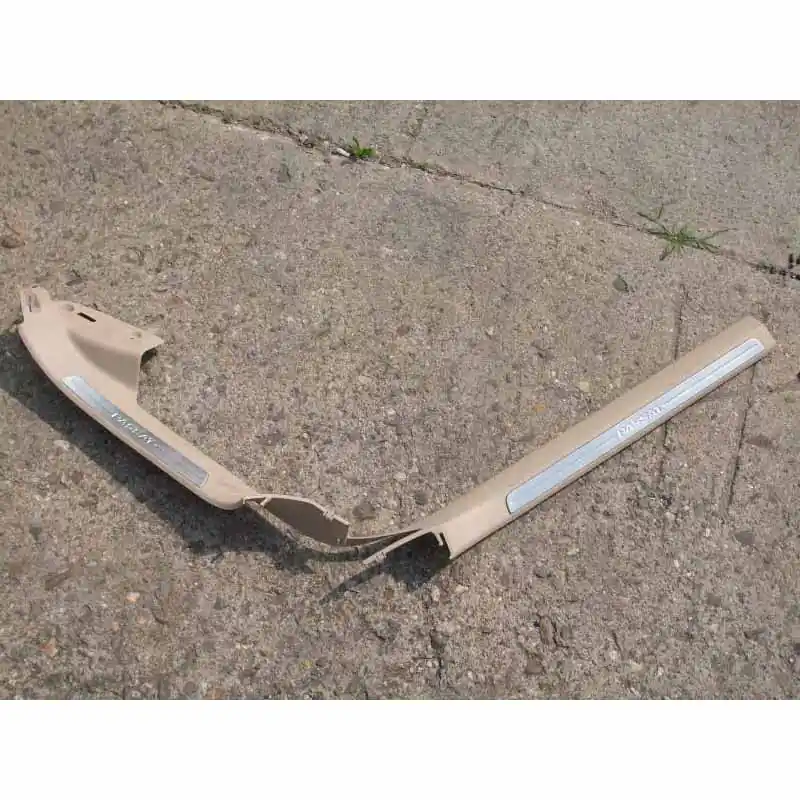 Časově Omezené prahová lišta nástupnípravá VW Passat B73AA853370A