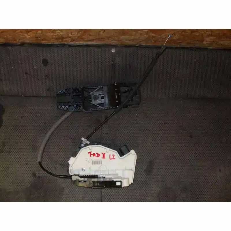 Víkendová Akce zámek dveří levý zadní ŠKODA Fabia II lift 5J01S4839015C