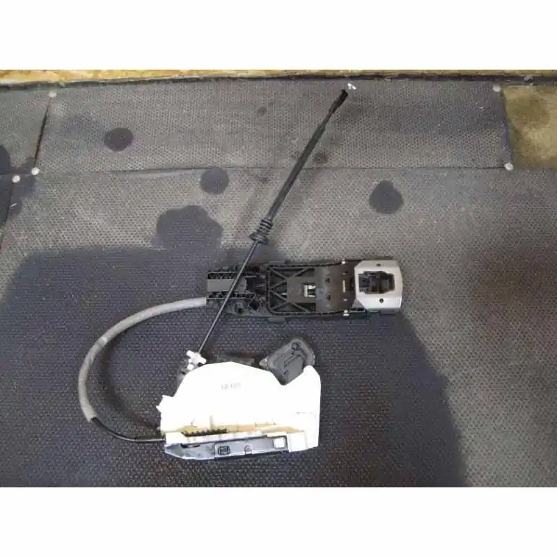 Ihned K Objednání zámek dveří levý ŠKODA Octavia III 5E0 Rapid 5JA5E0839015