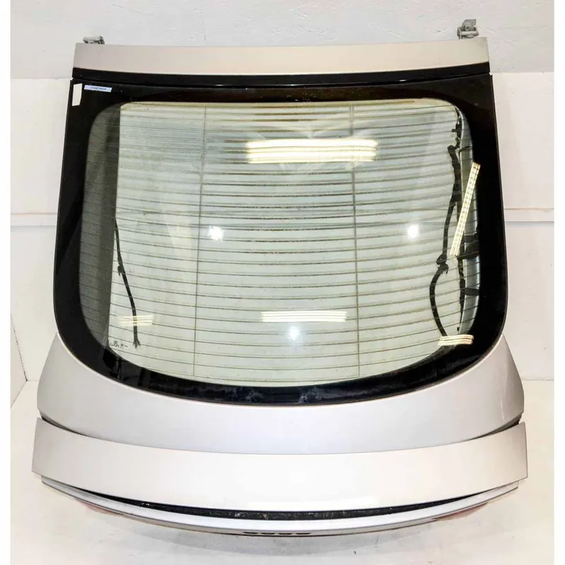 víko kufru + parkovací kamera AUDI A7 Quattro - lehce poškrábaný lak Sezónní Sleva