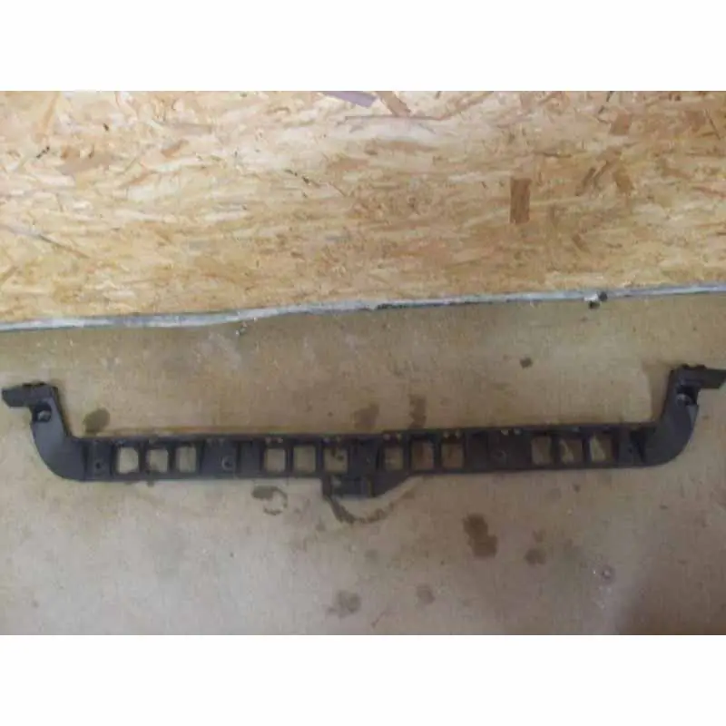 držák zadního nárazníku pravý středový ŠKODA Octavia III 5E05E5807864 Nová Kolekce