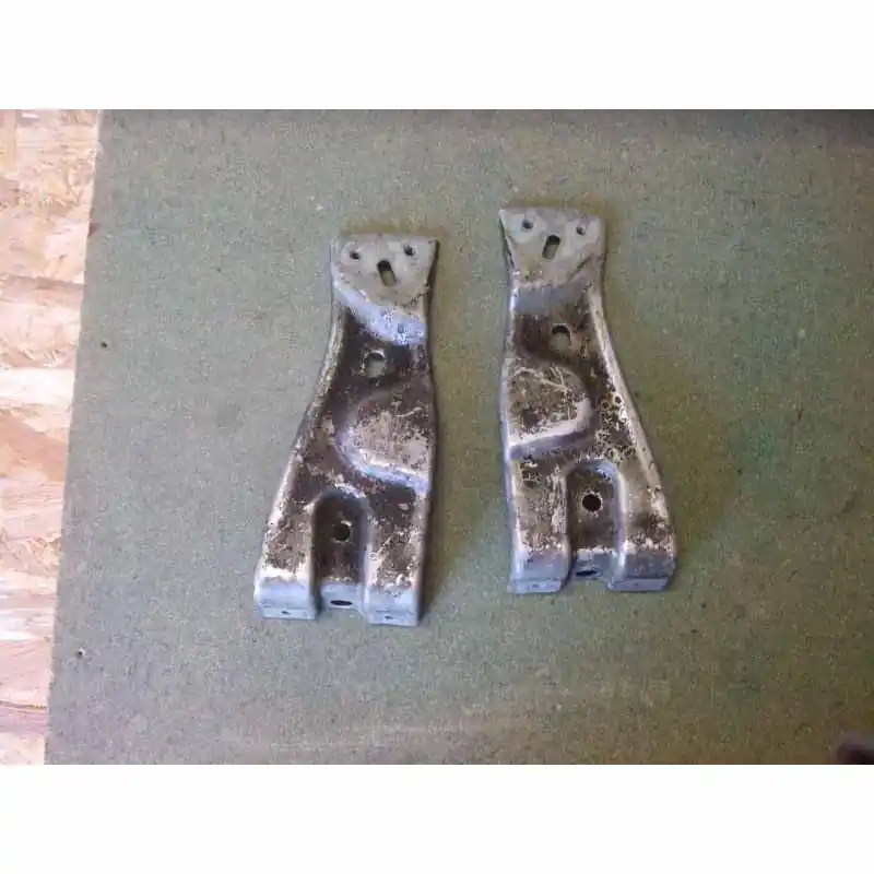 Akční Cena držák blatníku levý plech VW Passat B6 3C03C0821141