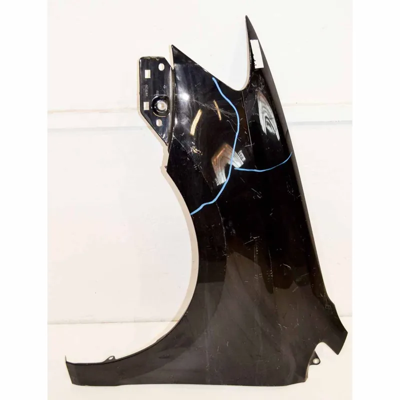 blatník přední levý VW Polo 6R0 6C0 2010-186R0821105 - poškozený Cenově Výhodný