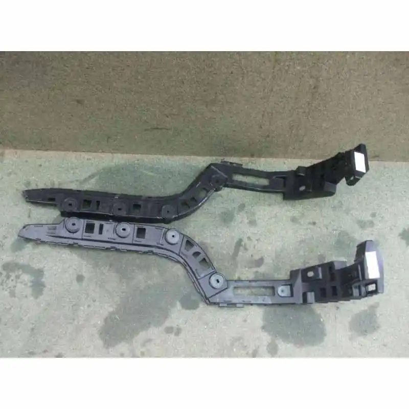 Autentický držák zadního nárazníku pravý VW Passat B7 3AA combi3AF807394