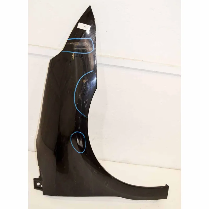 Cenová Bomba blatník přední pravý Citroen C4 2011 - poškrábaný, poškozený