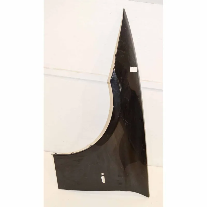 blatník přední levý BMW E39 - poškrábaný Akční Nabídka