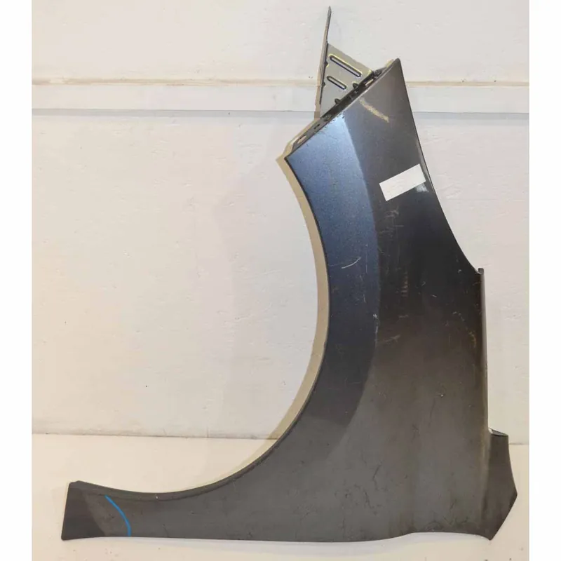 blatník přední levý Peugeot 207 - poškozený Rychlé Dodání