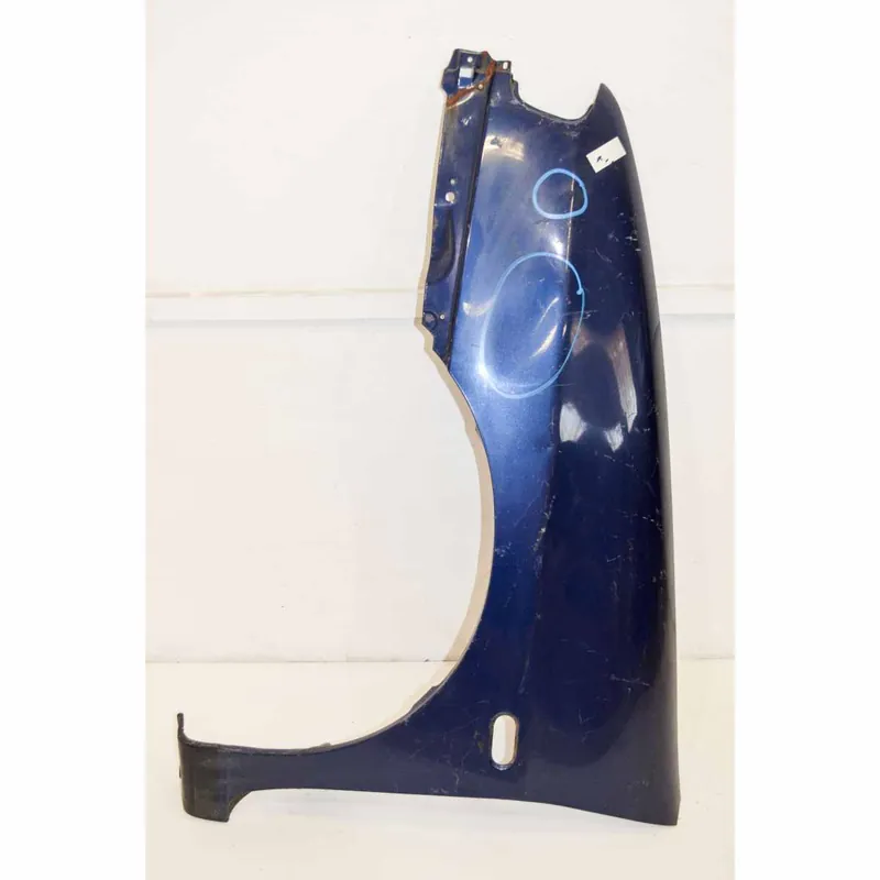 Víkendová Akce blatník přední levý Seat Cordoba - poškozený