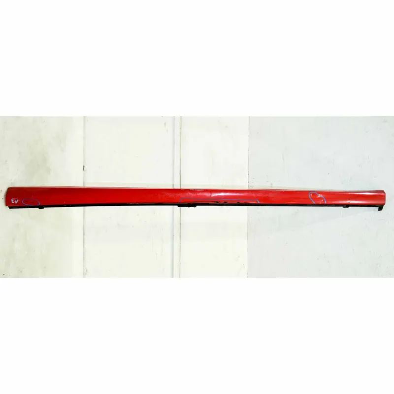 Cenová Bomba prahová lišta pravá AUDI A3 8V0 3DV8V38545368V3853860 - poškozená