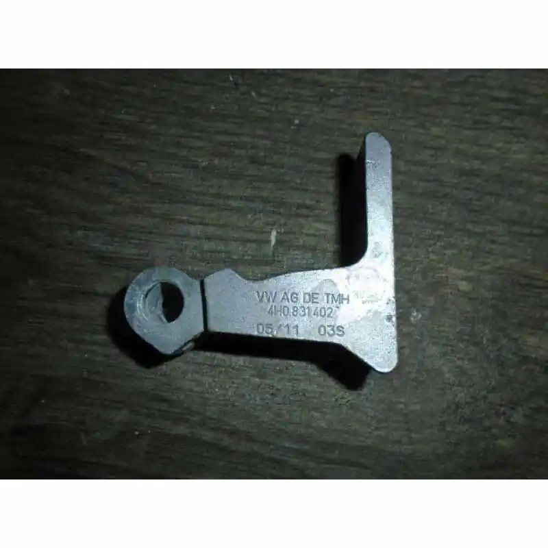 Cenová Bomba pant dveří pravý přední dolní AUDI A8 4H04H0831402