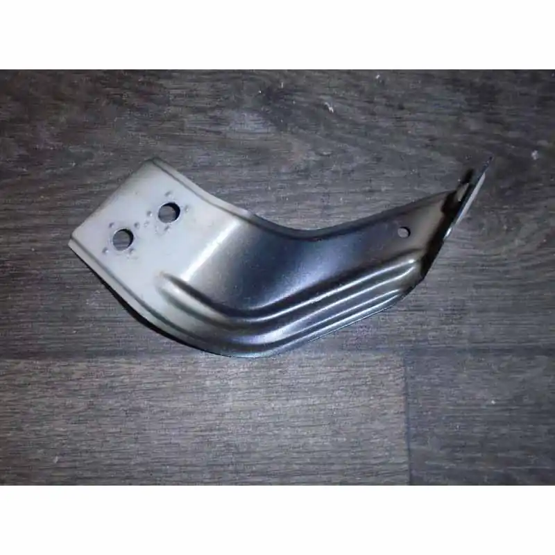 držák blatníku pravý střed - plech ŠKODA Karoq 57A57A821432 Ihned K Objednání