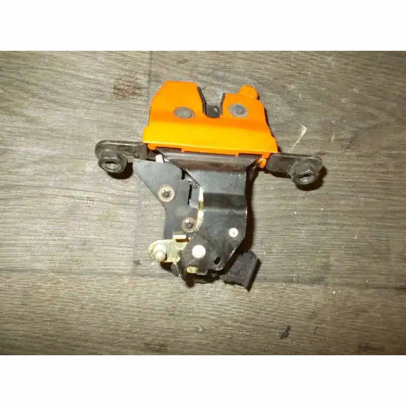 zámek zadních pátých dveří ŠKODA Octavia I 1U0 sedan1U6827501C1U6827501G Must-Have