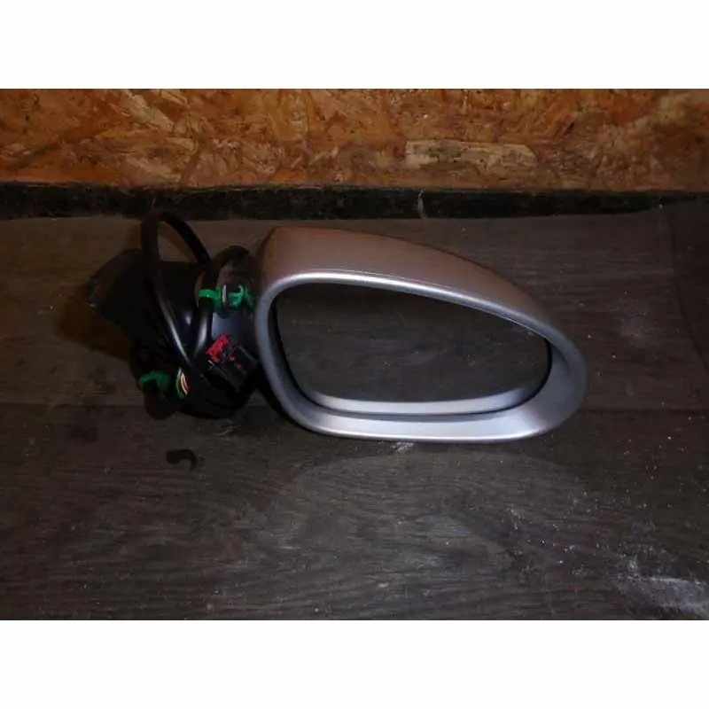 Aktuální zpětné zrcátko pravé 9 PIN VW Passat B6 3C0