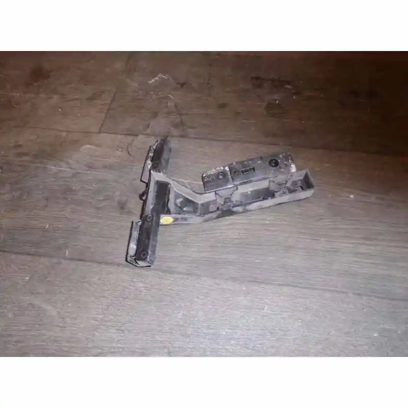 Akční Cena držák zadního nárazníku pravý dolní AUDI TT 8S0 2015-8S0807254