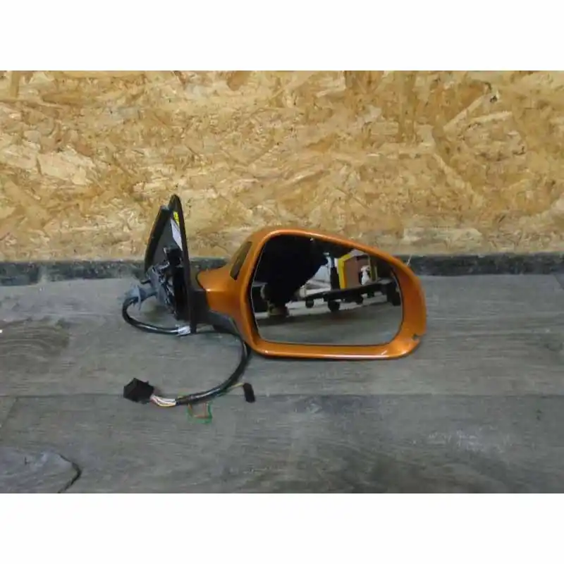 Akce zpětné zrcátko pravé 13 + 2 PIN AUDI Q3 8U0