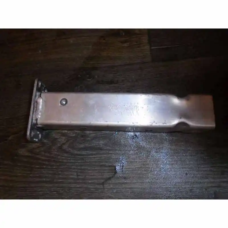 výztuha - zóna deformace pravá AUDI Q7 4M04M0802038 Autentický