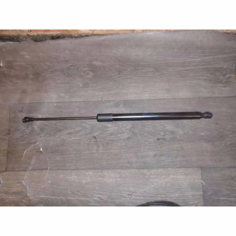 Vrácení Zdarma plynová vzpěra zadních pátých dveří VW Golf VII lift 5G0 HB5G6827550G