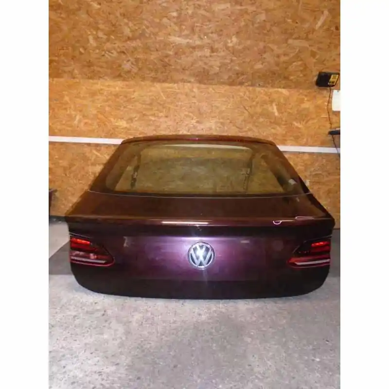 zadní páté dveře VW Arteon 3G8 - lehce poškozené Zlevněný