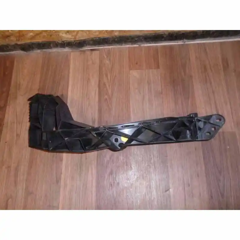 Akční Cena držák předního světlometu levý AUDI Q2 GA81A80560781A805607B