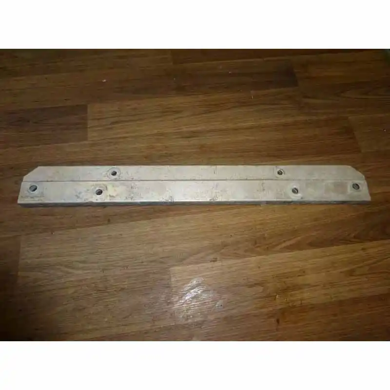 Časově Omezené výztuha pro tunel AUDI A8 4N04N0803805A