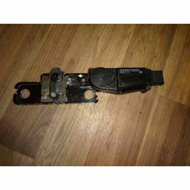 Dokud Zásoby Vydrží zámek zadních pátých dveří AUDI A8 4H0 (lift)4H0827383A