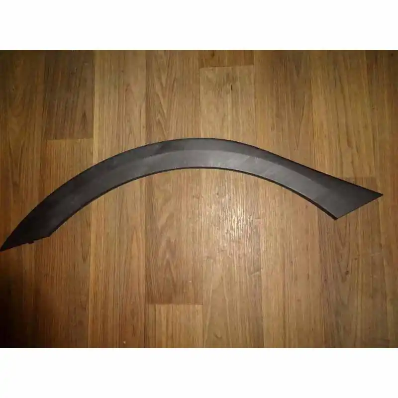 lem blatníku pravý zadní SEAT Arona 6F96F98538189B9 - poškrábaný Sleva