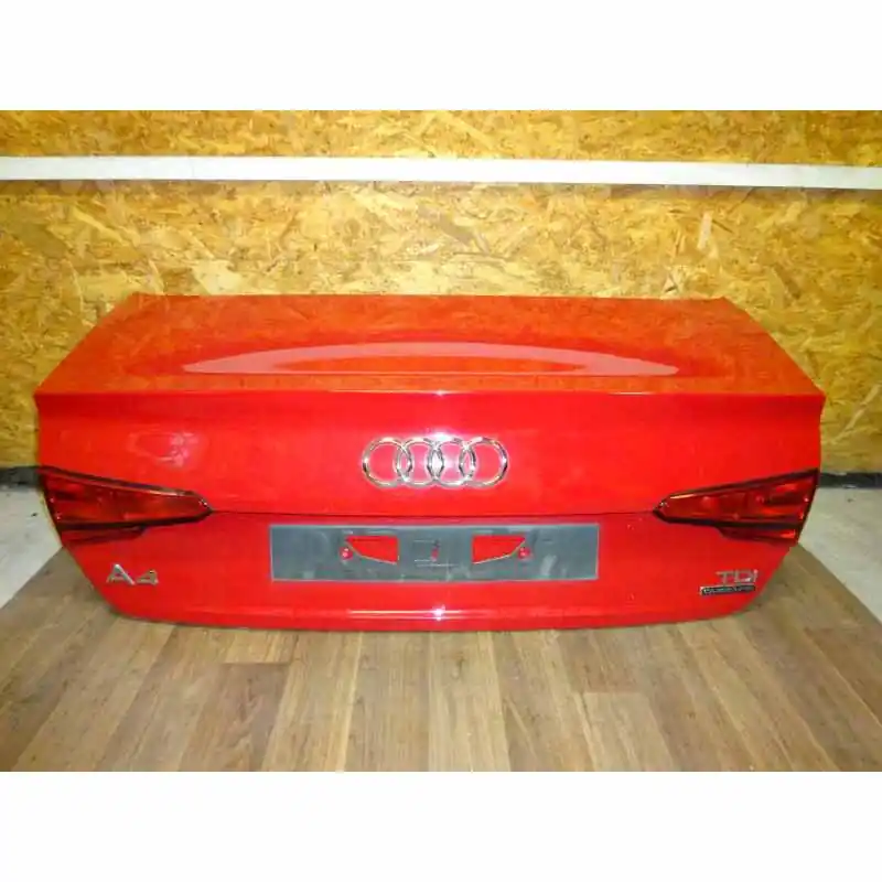 Cenová Bomba víko kufru + parkovací kamera AUDI A4 8W0 sedan8W5827025D