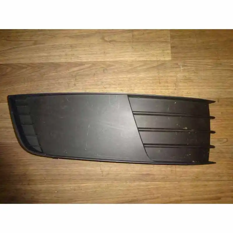 Finální Výprodej mřížka do nárazníku pravá ŠKODA Octavia III 5E05E08073689B9