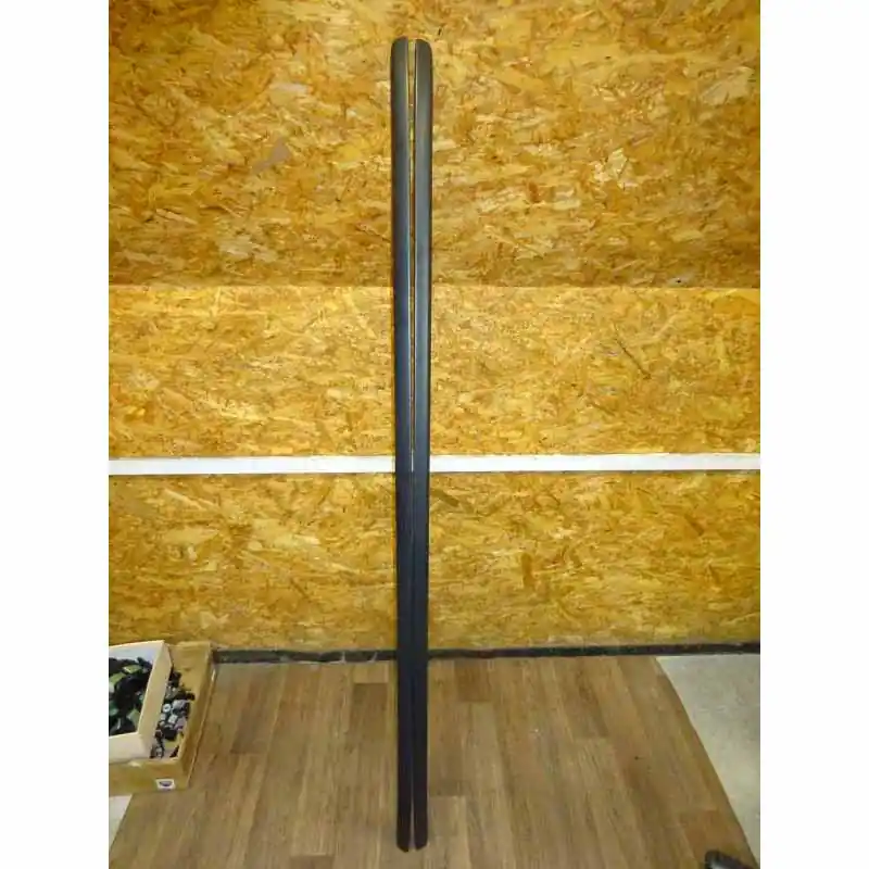 Zlevněný hagusy - pár AUDI A4 8W0 combi8W9860021E8W9860022E1P9 - poškrábané