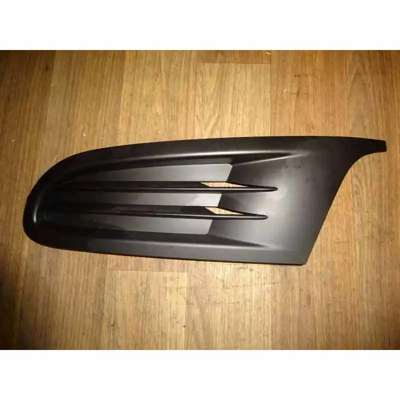 mřížka do nárazníku levá VW Golf VI 5K0951827115K0853665A - NÁHRADA Jen Po Omezenou Doba