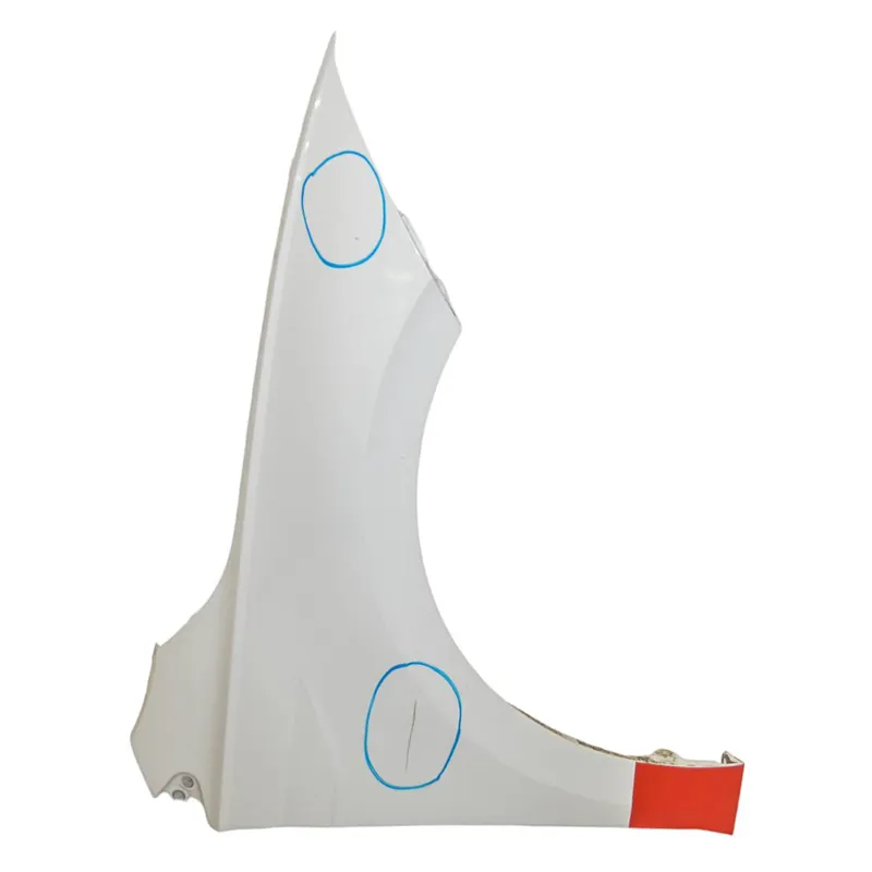 blatník přední pravý VW Polo VI 2G02G0821106 - poškozený Sezónní Sleva