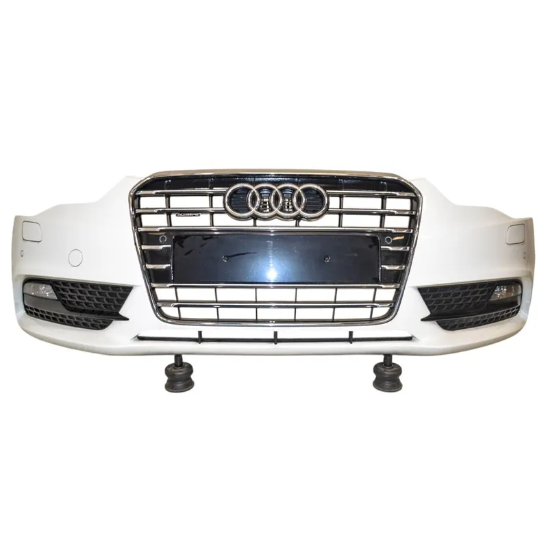 Zlevněný nárazník přední - PDC, ostřik AUDI A5 8T0 lift8T0807437AD8T0807065A - lehce poškrábaný