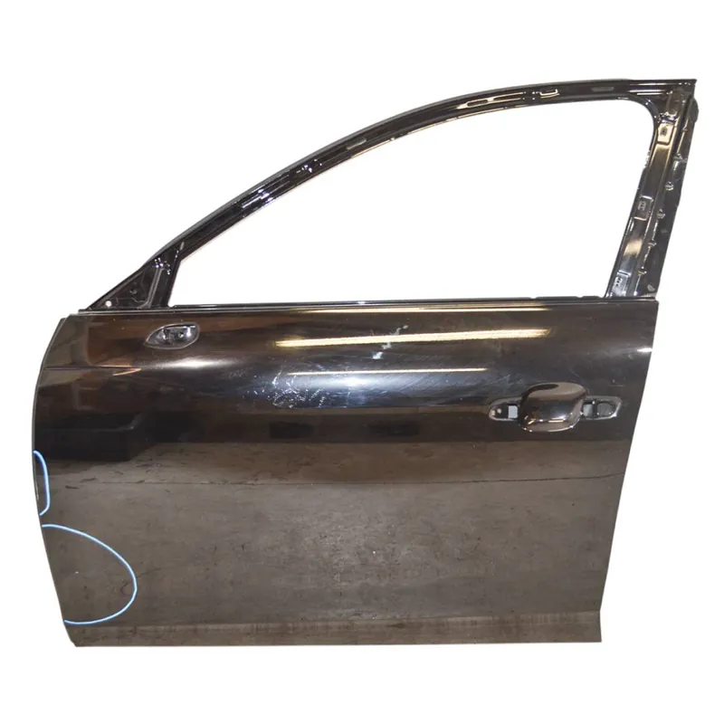 dveře přední levé - holé AUDI A4 8W08W08310518W0831051D - poškozené Doprava Zdarma