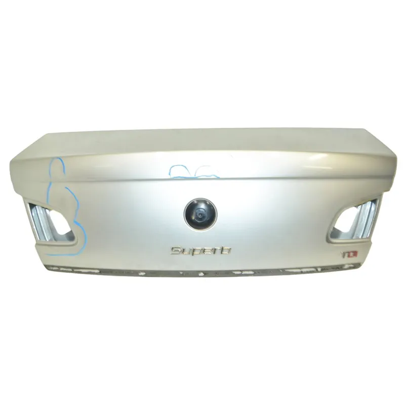 víko kufru - holé ŠKODA Superb II 3T0 sedan3T5827025A - poškozené Speciální Cena