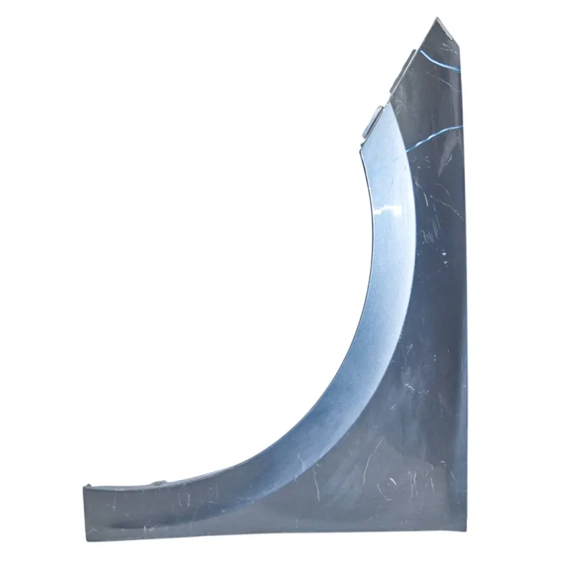 blatník přední levý ŠKODA Kamiq 658 (lift)658821105B - poškozený Horká Nabídka