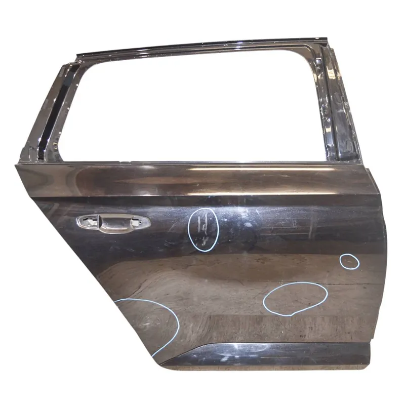 dveře zadní pravé - holé ŠKODA Superb III 3V0 (lift) combi3V9833052/A/B - poškozené Akce