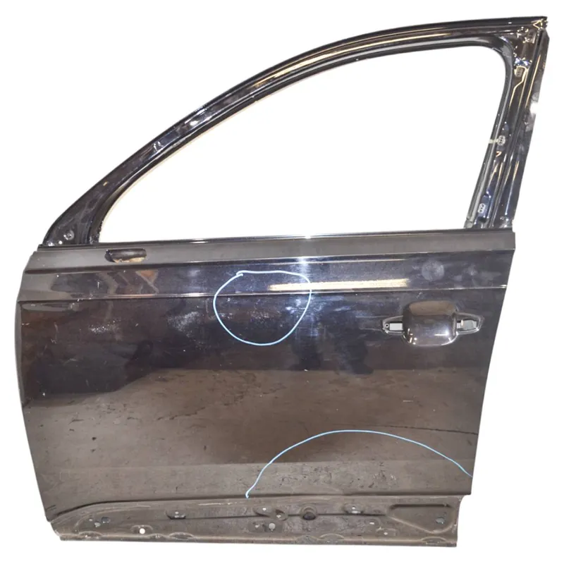 dveře přední levé - holé AUDI Q7 4M0 (lift)4M0831051F4M0831051G - poškozené Levný