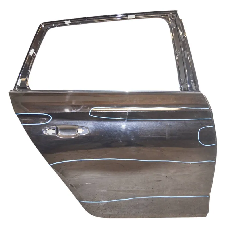 dveře zadní pravé - holé ŠKODA Kamiq 658658833312658833052A658833052C - poškozené Pouze Dnes