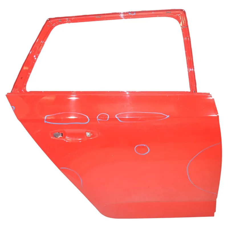 Aktuální dveře zadní pravé - holé ŠKODA Fabia III 6V0 (lift) combi6V9833312 6V9833052 - poškozené