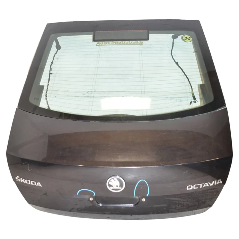 zadní páté dveře ŠKODA Octavia III 5E0 (lift) sedan5E5827023B/D - poškozené, poškrábané Akční Nabídka