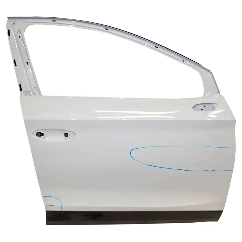 Zlevněný dveře přední pravé - holé ŠKODA Enyaq 5LA5LA831312A5LA831052A5LA831052B - poškozené