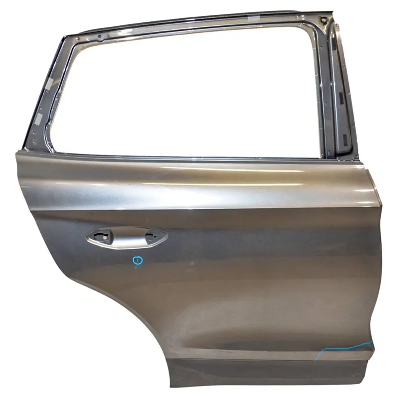 dveře zadní pravé - holé ŠKODA Enyaq 5LA5LG833312A - poškozené Tovární Cena