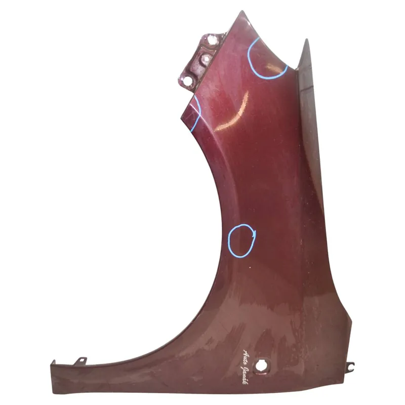 Zlevněný blatník přední levý ŠKODA Fabia II 5J0 (lift)5J08211615J0821021A - poškozený